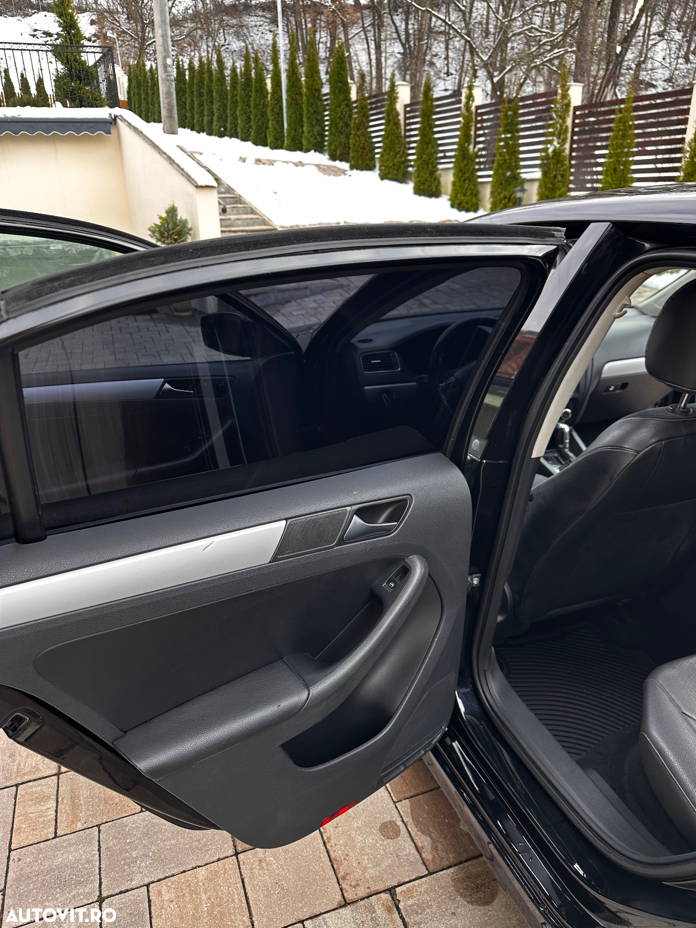 Volkswagen Jetta 2.0 TDI DSG Comfortline - 17
