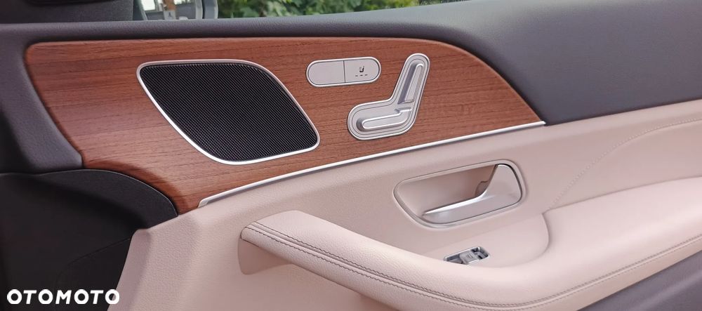 Mercedes-Benz GLE - 10