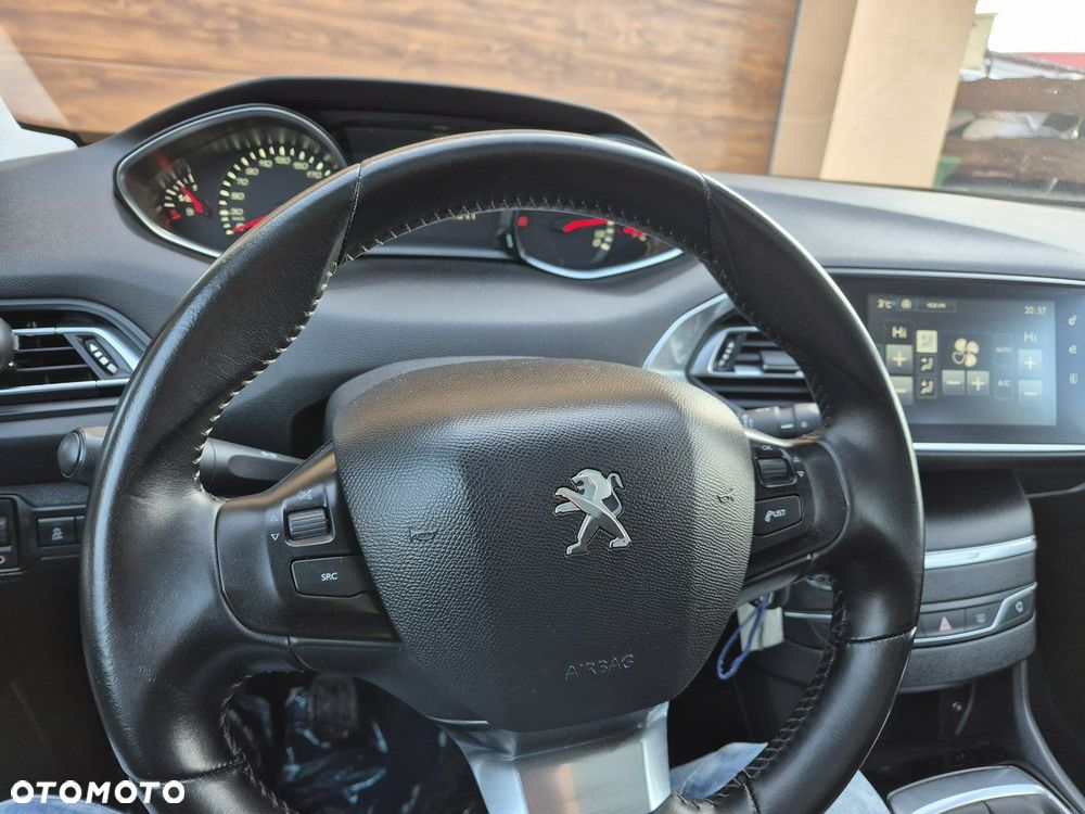 Peugeot 308 - 16