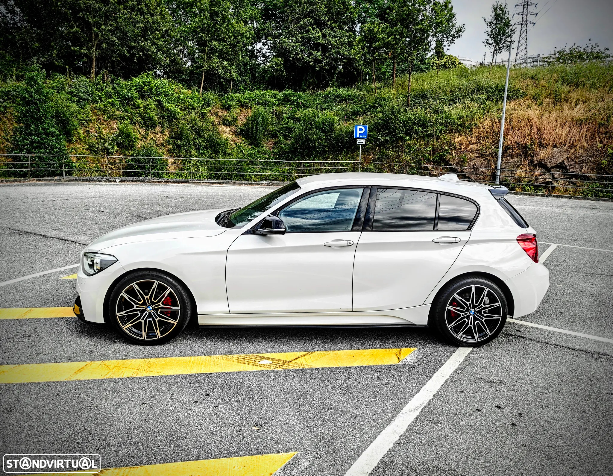 BMW 118 d Pack M - 4