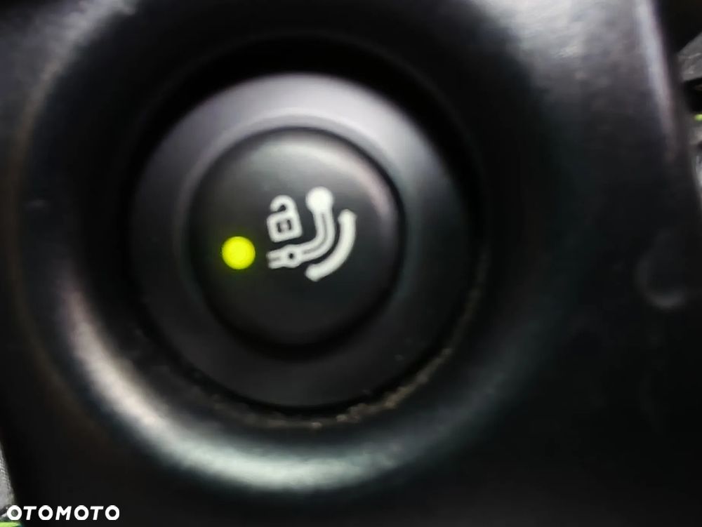 BMW Seria 5 525d xDrive - 10