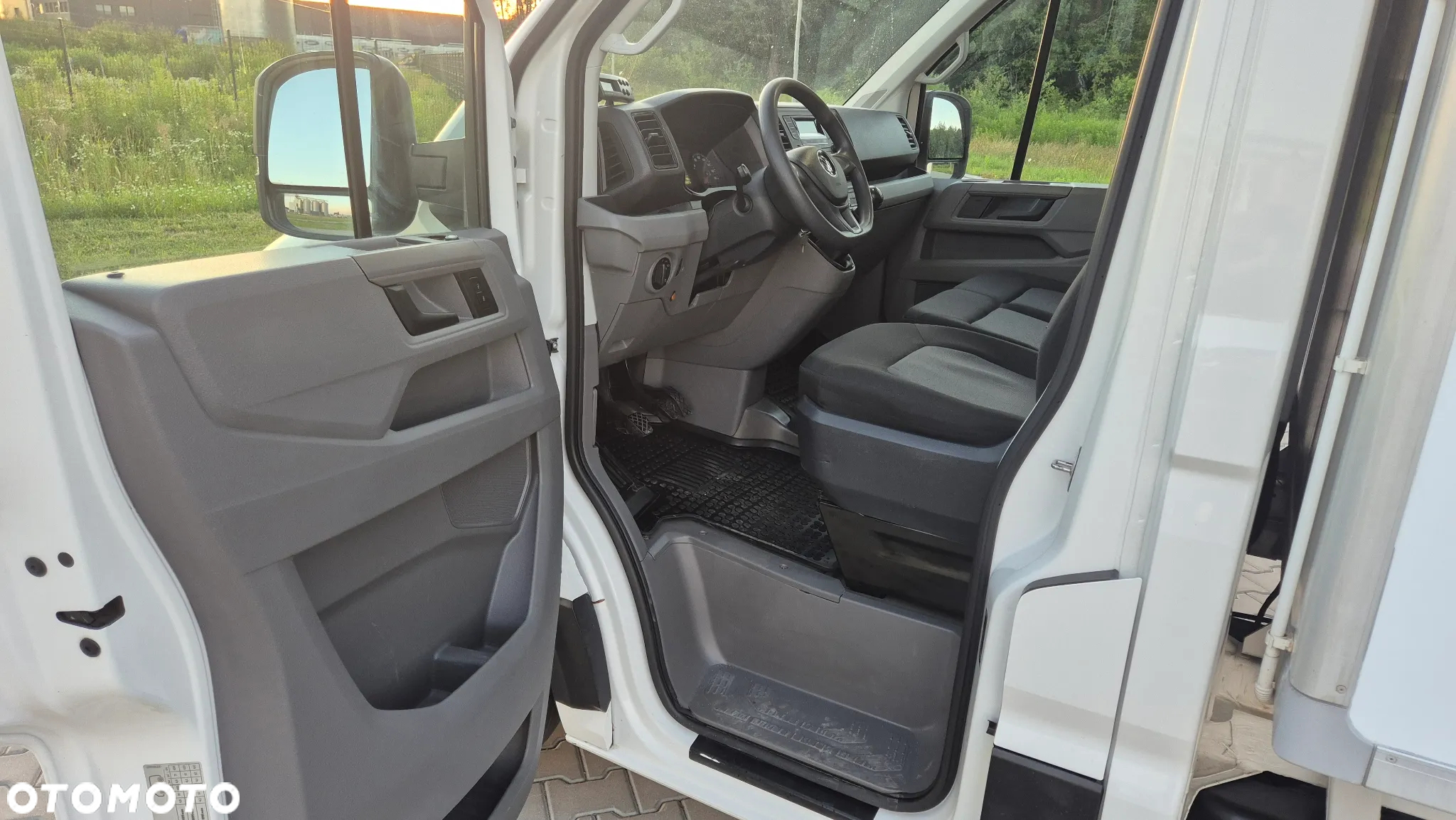 Volkswagen CRAFTER - 14