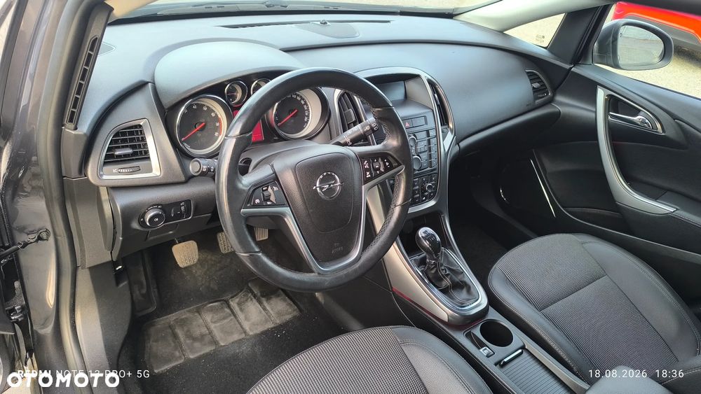 Opel Astra 1.4 Turbo Innovation - 21