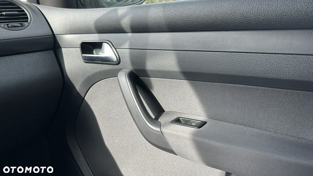 Volkswagen Caddy - 24