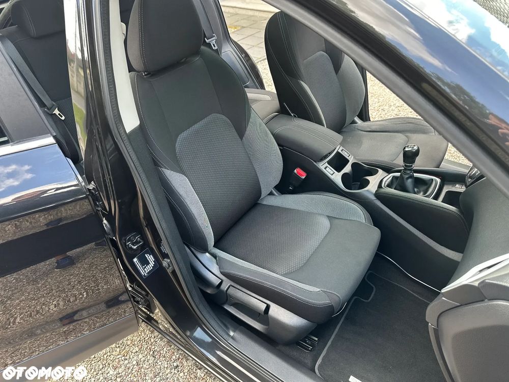 Nissan Qashqai 1.6 DIG-T N-Connecta - 25