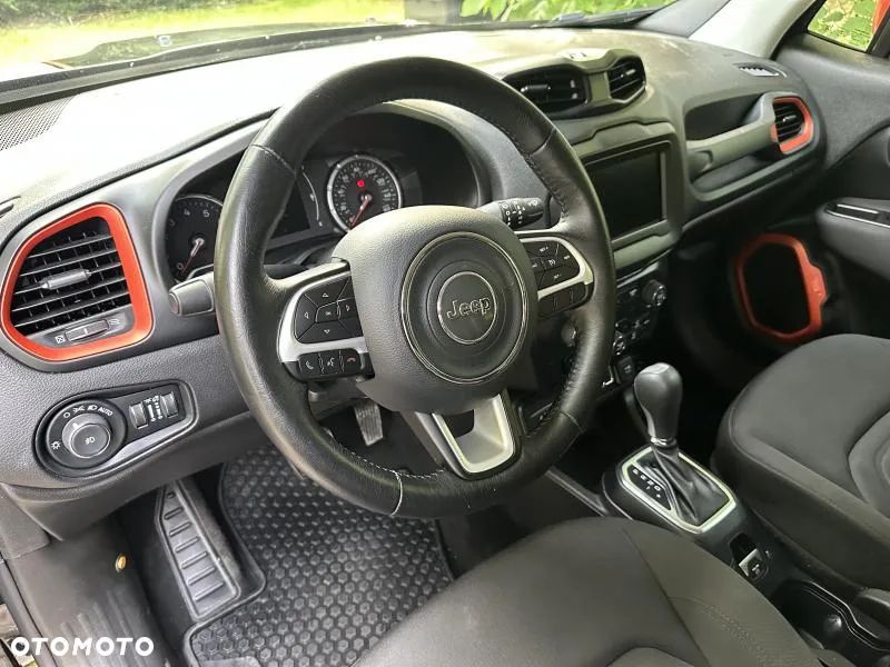 Jeep Renegade - 10