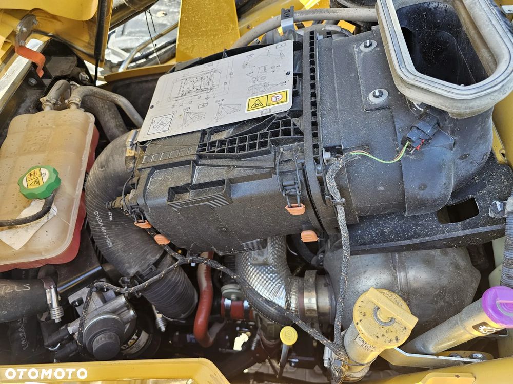 Caterpillar 444 2021R - 12