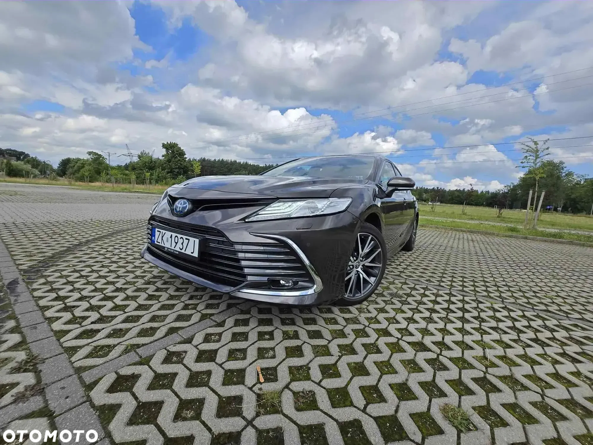 Toyota Camry 2.5 Hybrid Executive CVT - 3