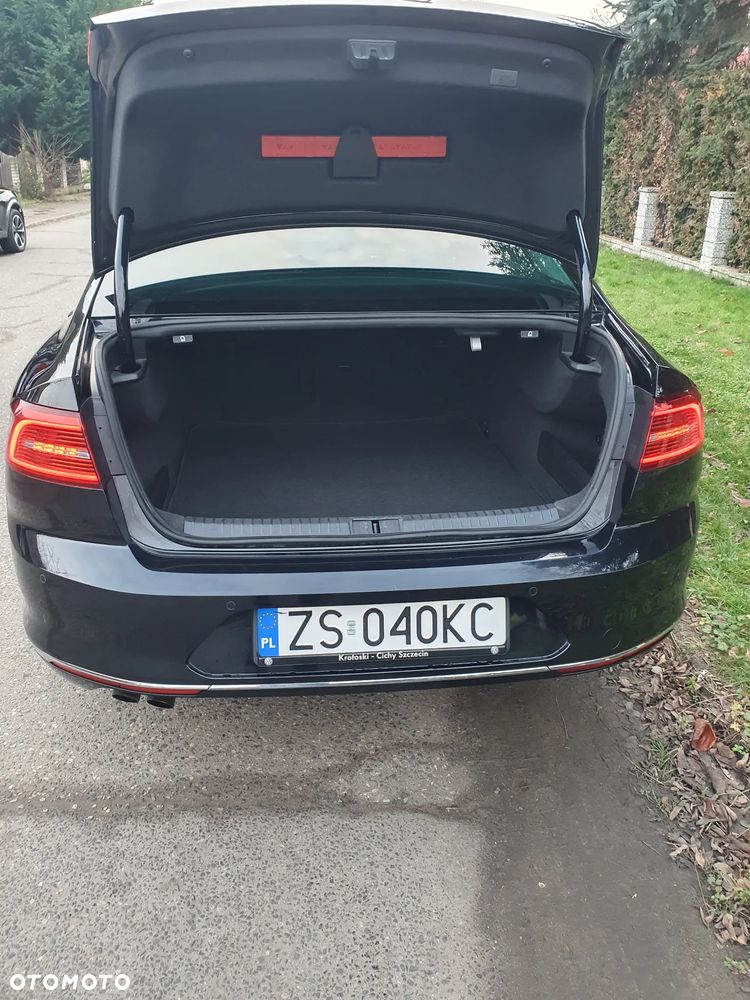 Volkswagen Passat 2.0 TDI BMT 4Mot Highline DSG - 16