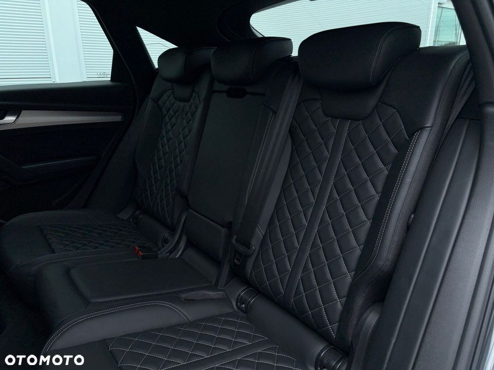 Audi Q5 Sportback - 26