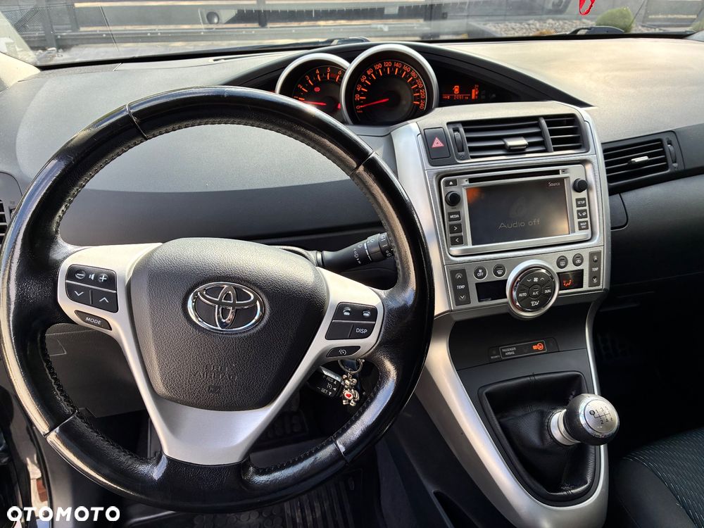 Toyota Verso - 7