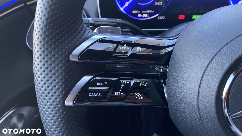 Mercedes-Benz EQE - 12