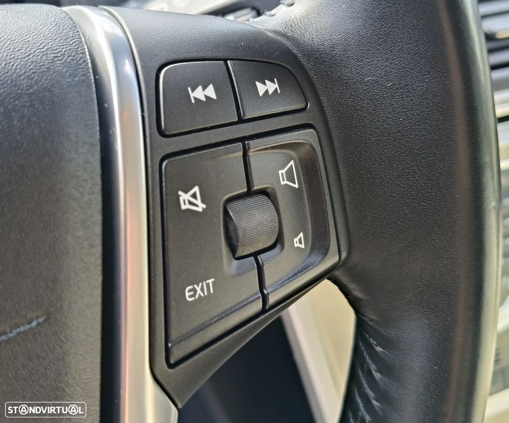 Volvo XC 60 2.0 D3 Drive Momentum - 17