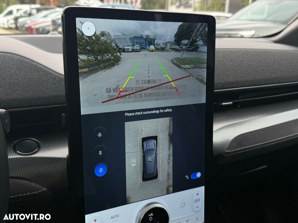 Ford Mustang Mach-E - 28