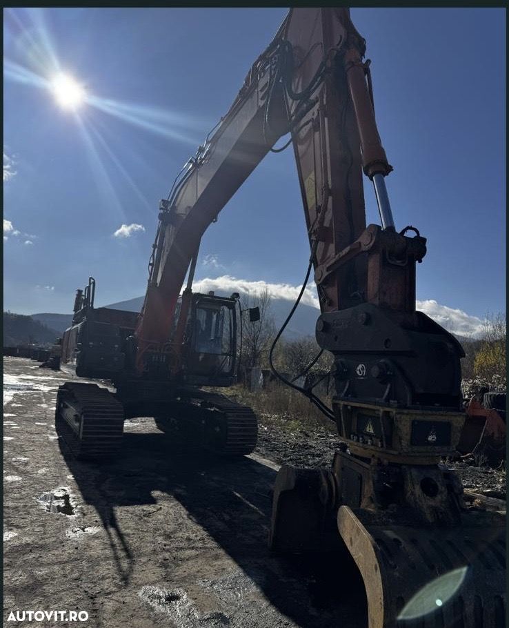 Hitachi excavator HITACHI ZAXIS 300 LCN - 2
