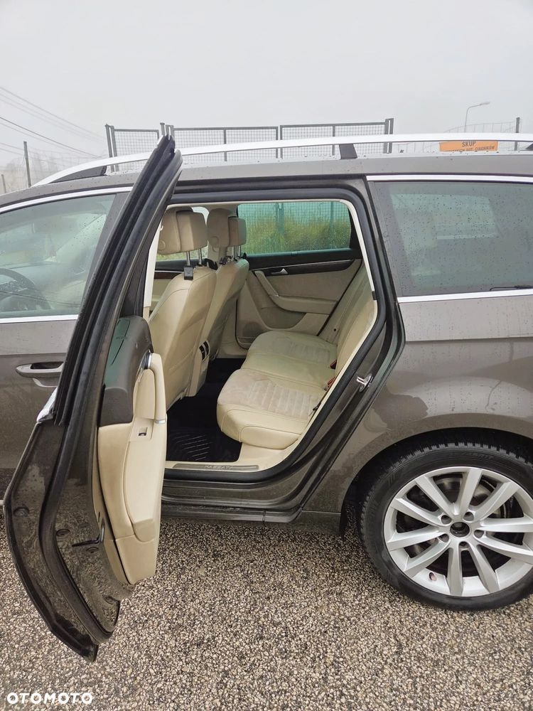 Volkswagen Passat - 10