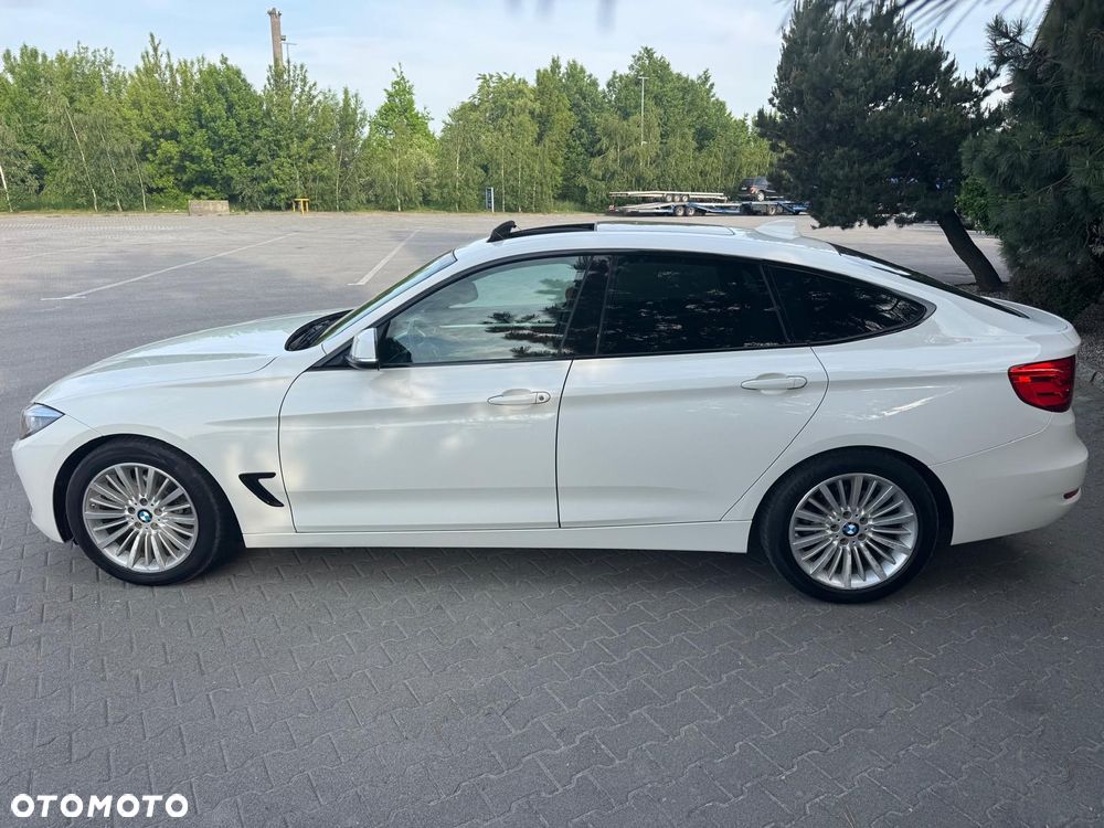 BMW 3GT 328i xDrive - 9