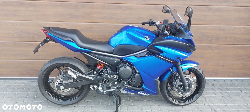 Yamaha XJ - 2