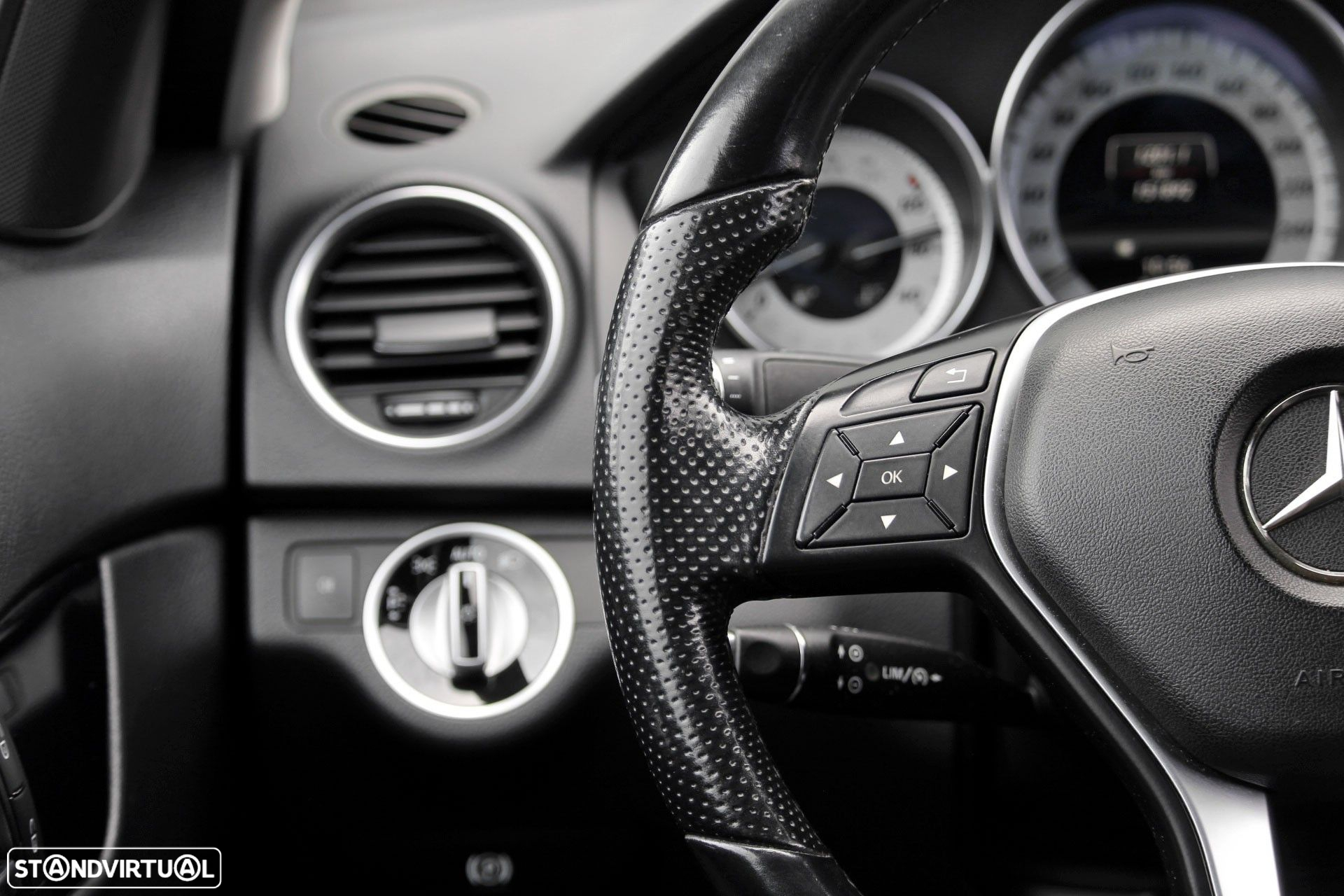Mercedes-Benz C 180 CGi BE - 26
