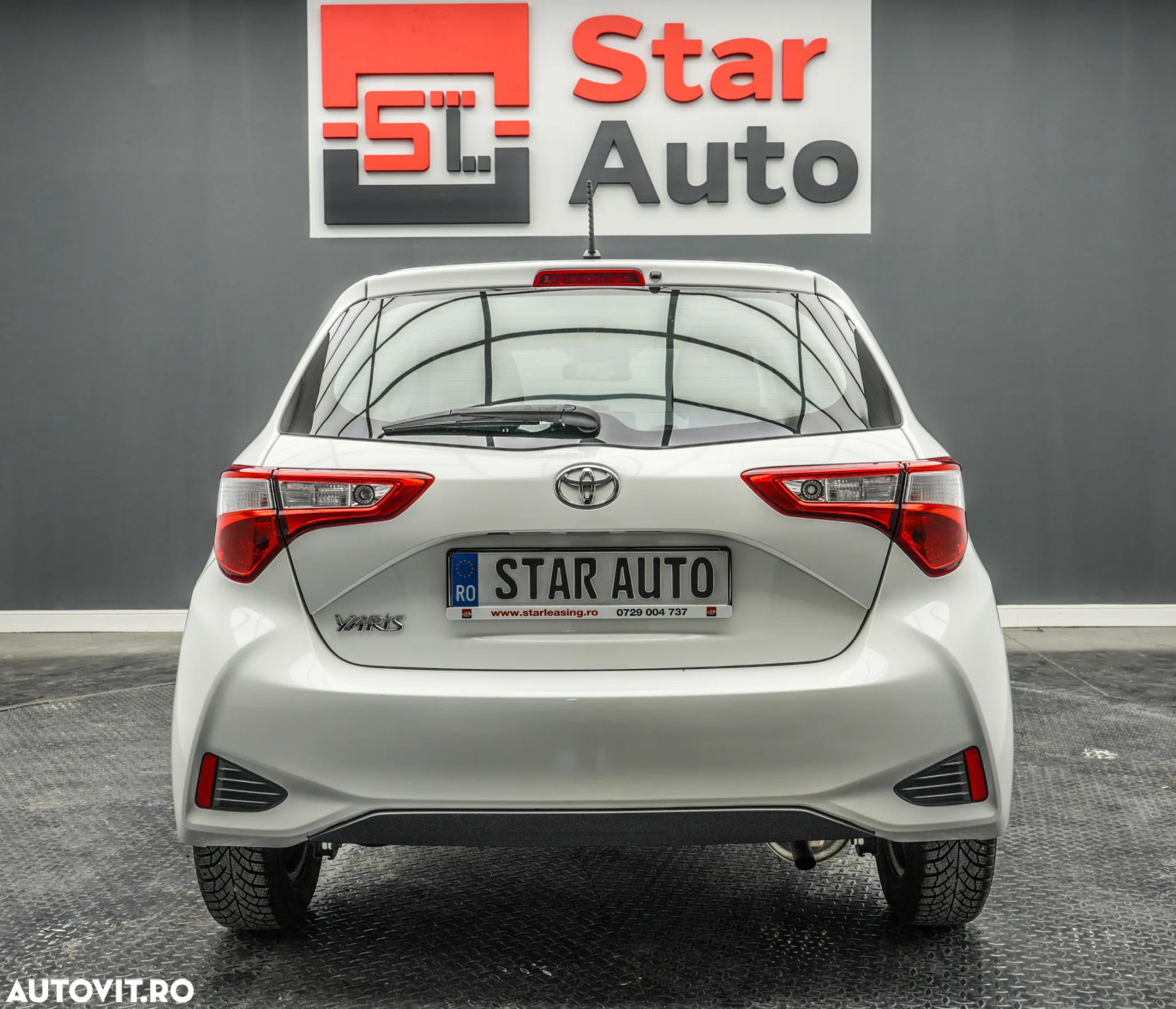 Toyota Yaris 1.0 L Eco - 5