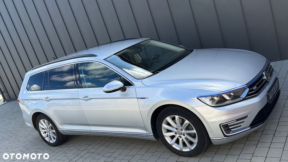 Volkswagen Passat - 13