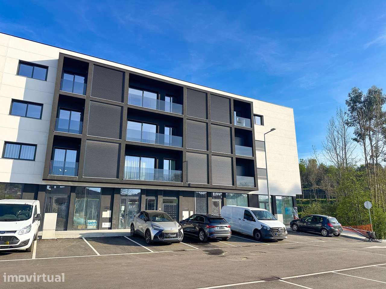 Apartamento T1+1 Arrendamento em Nogueiró e Tenões,Braga - Grande imagem: 2/11