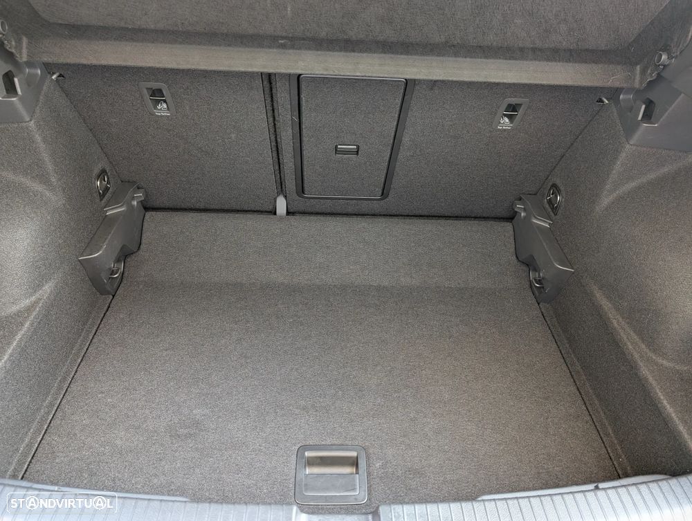 VW T-Roc 2.0 TDI R-Line DSG - 9