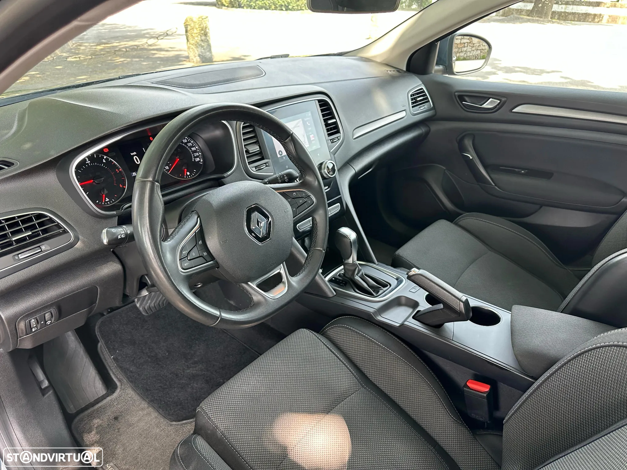 Renault Mégane BLUE dCi 115 EDC Deluxe-Pack LIMITED - 8