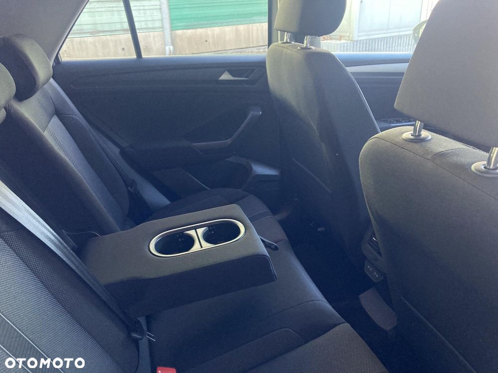 Volkswagen T-Roc 1.5 TSI Life DSG - 19