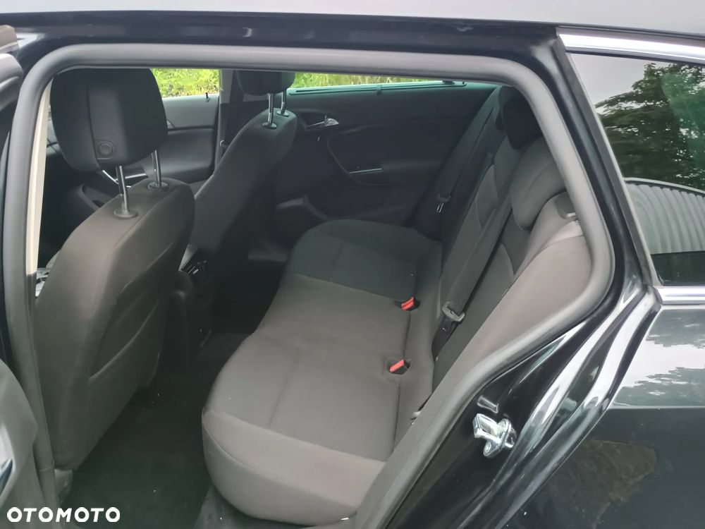 Opel Insignia 2.0 CDTI - 10