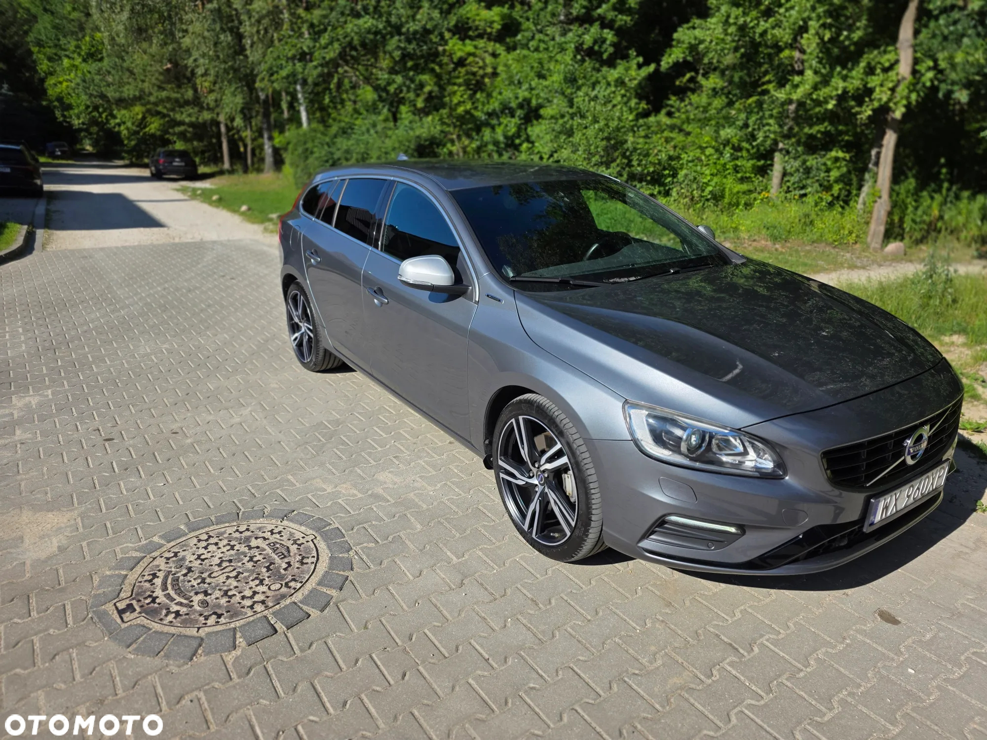 Volvo V60 D6 AWD Plug-in Hybrid Summum - 9