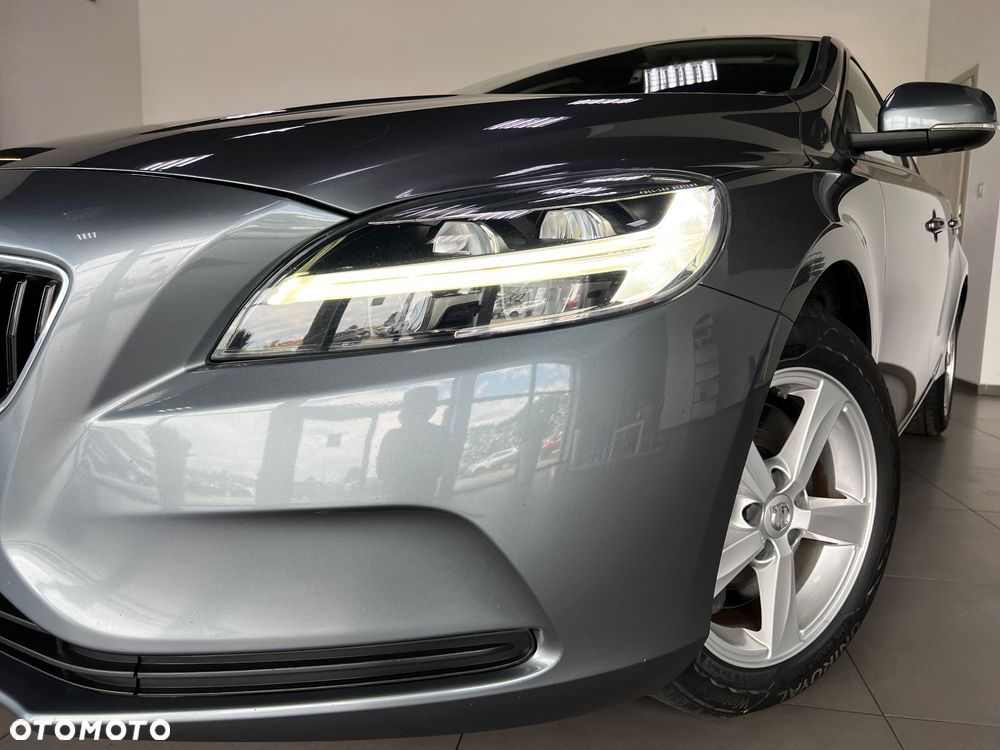 Volvo V40 - 2