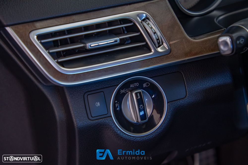 Mercedes-Benz E 300 Bluetec Hybrid Avantgarde - 37