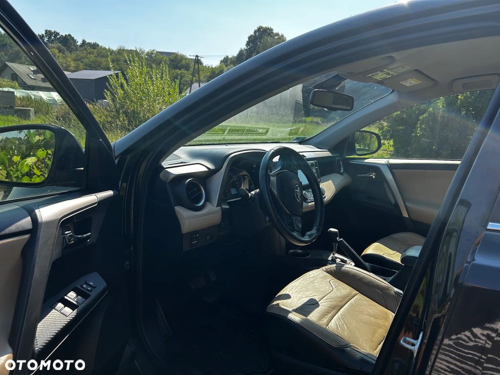 Toyota RAV4 - 7
