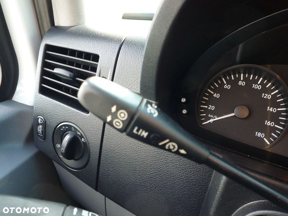 Mercedes-Benz Sprinter - 20