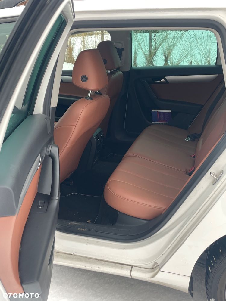 Volkswagen Passat - 7