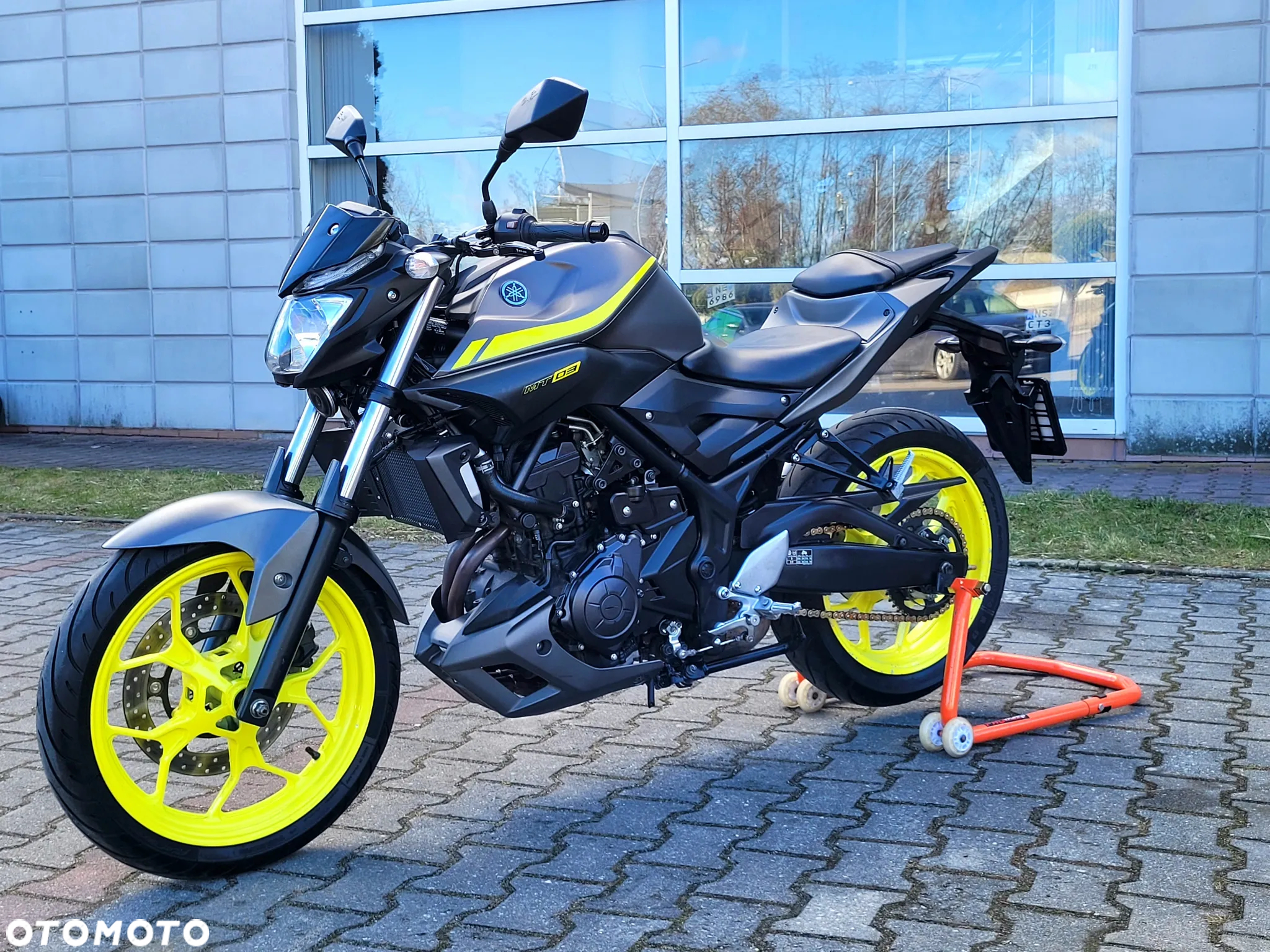 Yamaha MT - 2