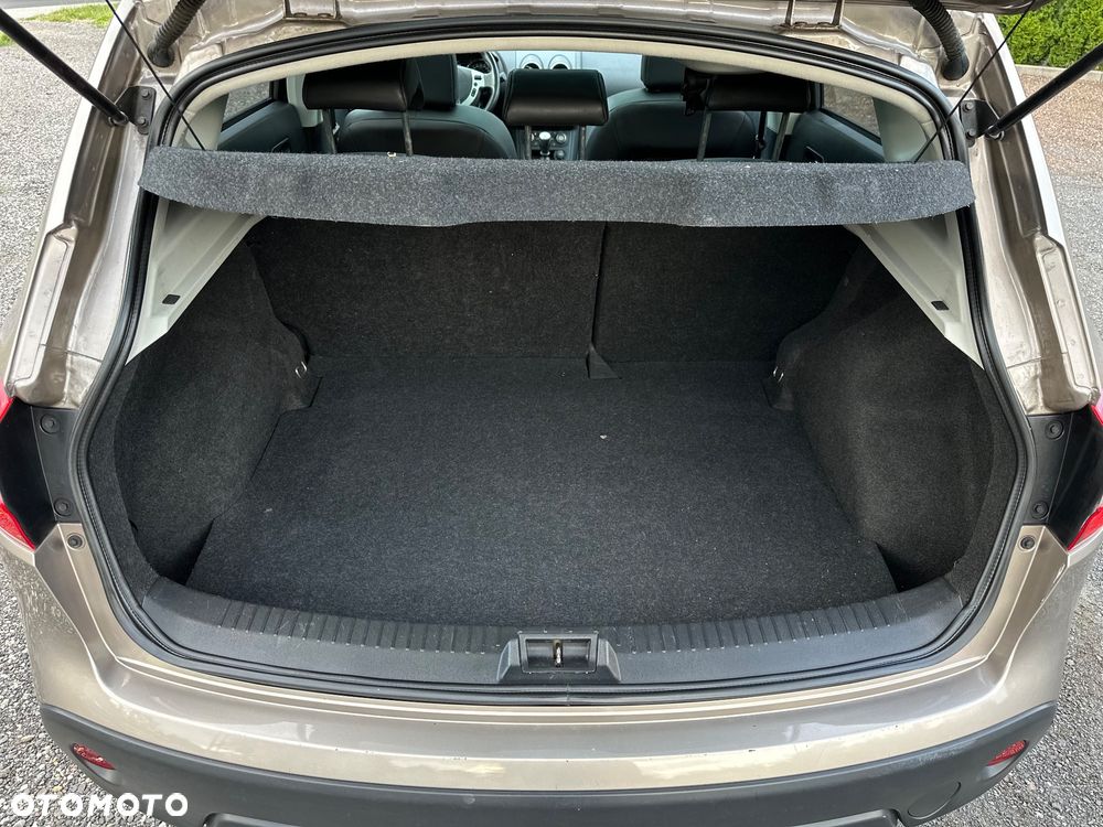 Nissan Qashqai 2.0 tekna - 23