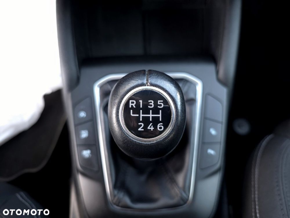 Ford Focus 2.0 EcoBlue Titanium - 22