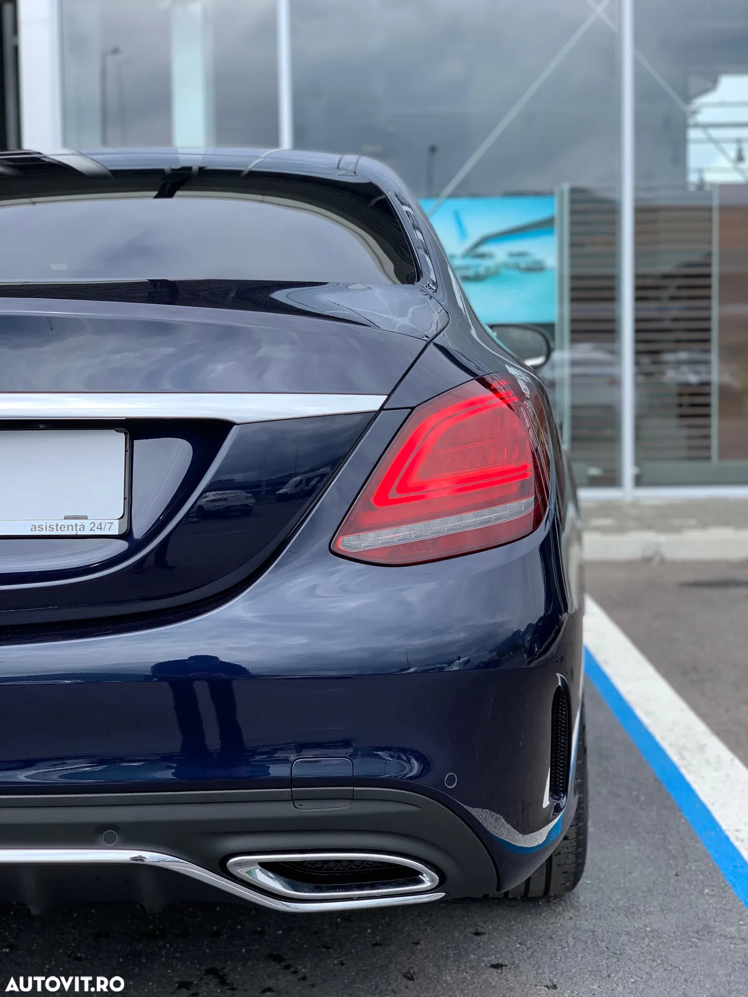 Mercedes-Benz C 220 d Aut - 8