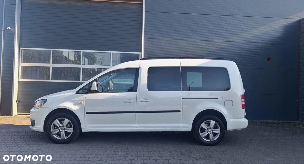 Volkswagen Caddy Maxi Highline DSG - 13