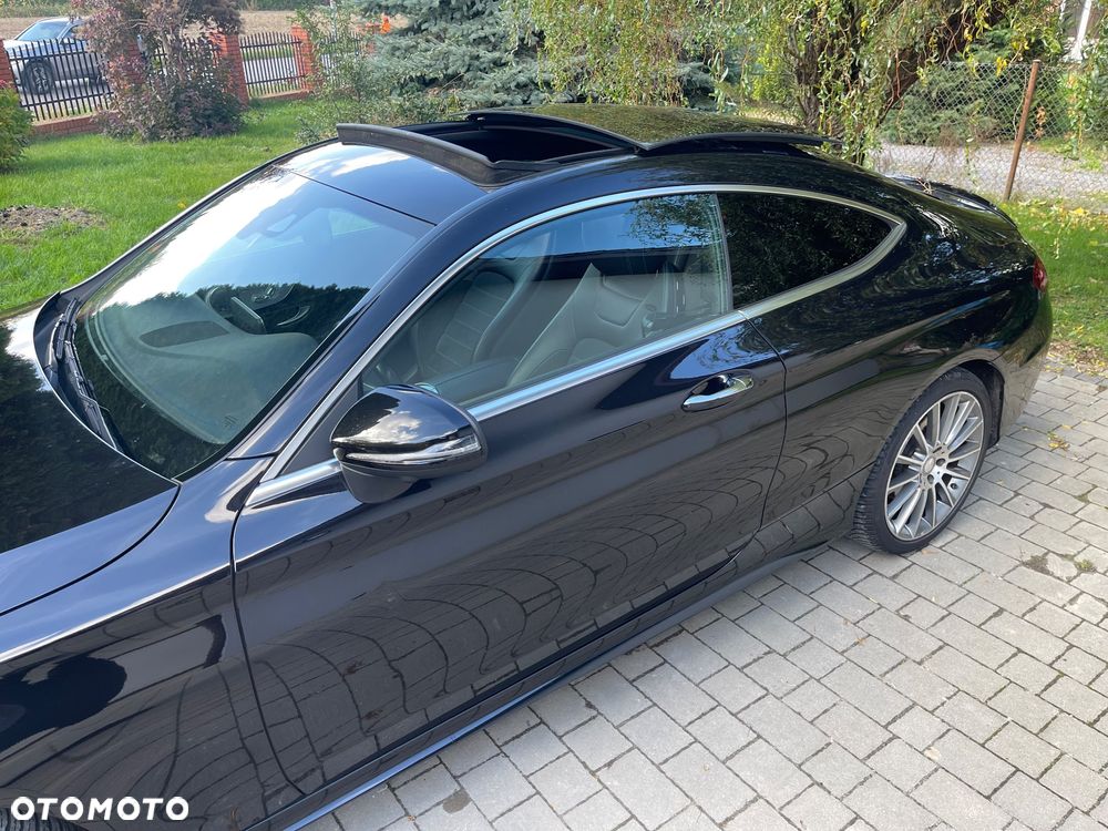 Mercedes-Benz Klasa C 300 7G-TRONIC AMG Line - 16