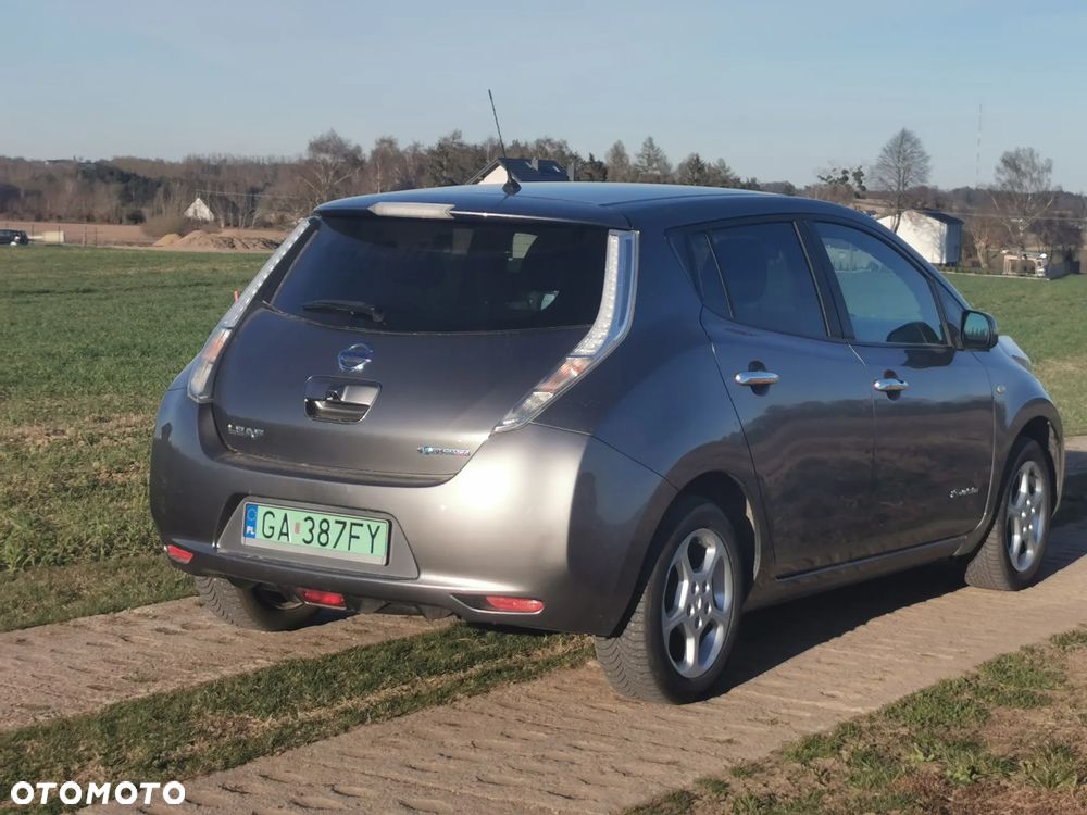Nissan Leaf 30 kWh (mit Batterie) Acenta - 6
