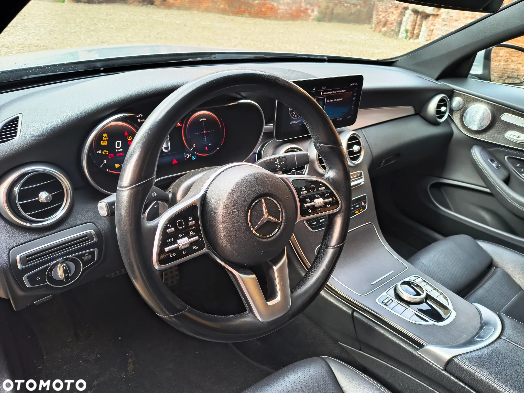 Mercedes-Benz Klasa C 300 Coupe 4Matic 9G-TRONIC AMG Line - 13