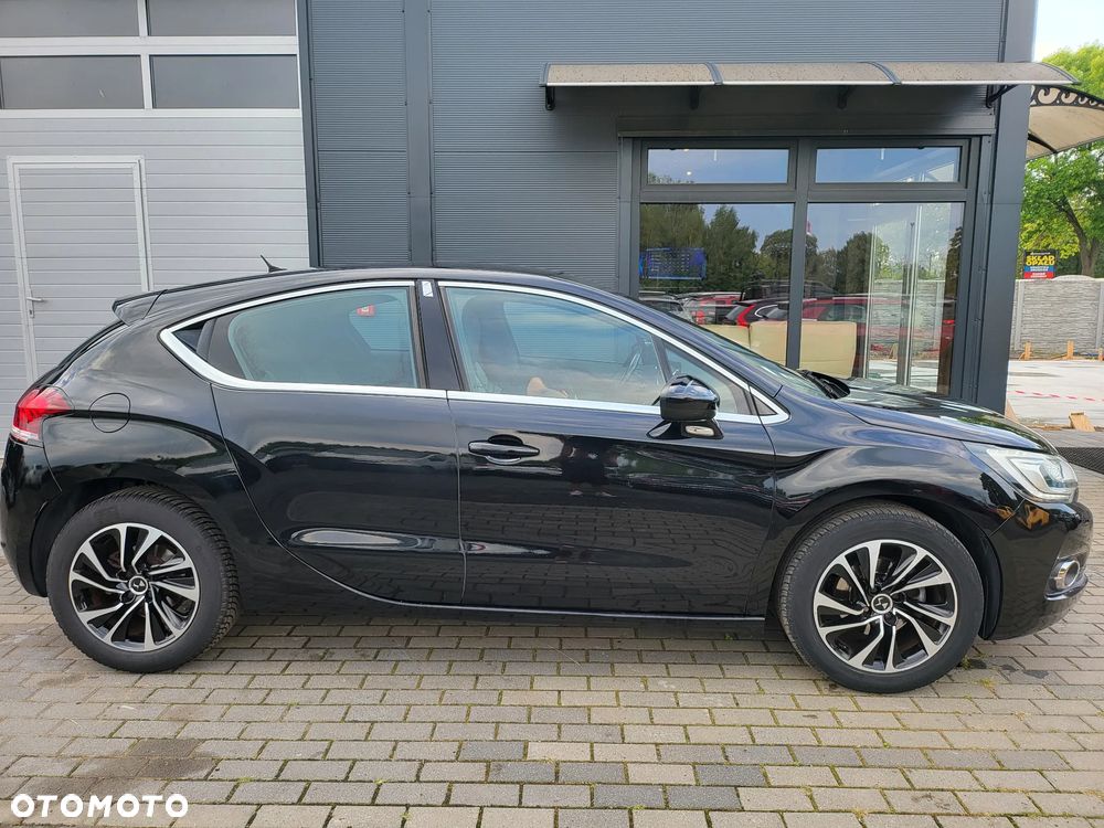 Citroën DS4 Cross 1.6 BlueHDi Be Chic S&S EAT6 - 19