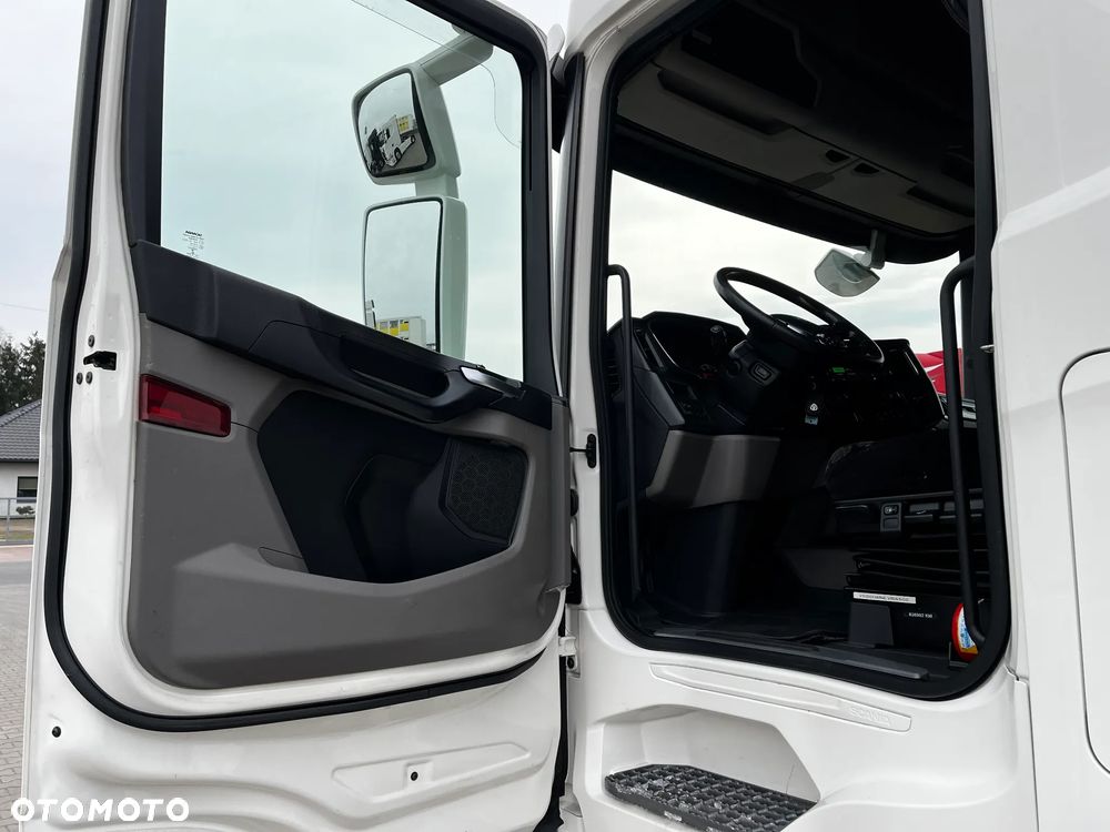 Scania R450 SPROWADZONA Z FRANCJI  SERWISOWANA  DWA ZBIORNIKI PALIWA - 11