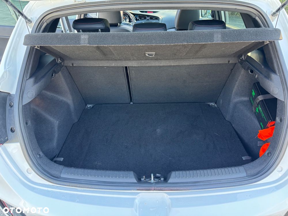 Kia Ceed 1.6 T-GDI GT-Challenge - 25