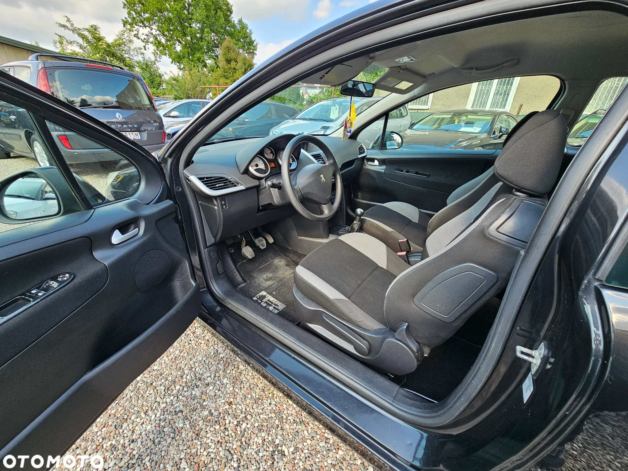 Peugeot 207 1.4 Trendy - 8