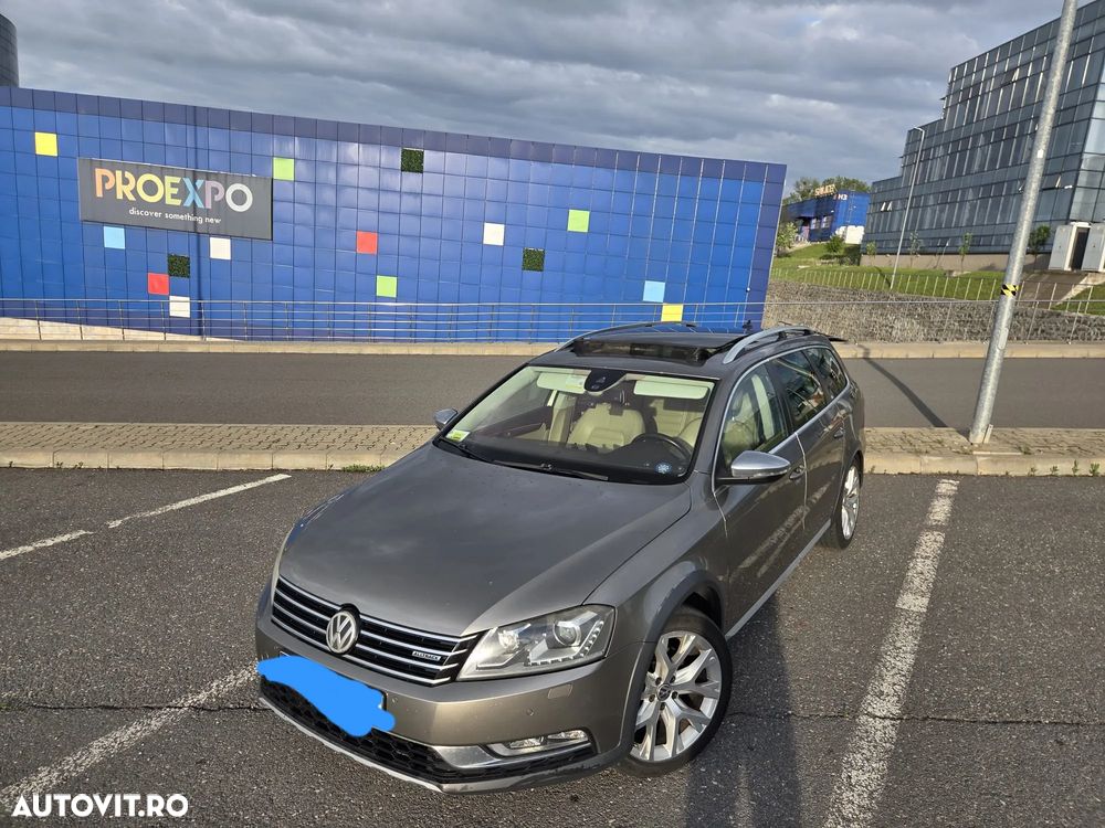 Volkswagen Passat - 1