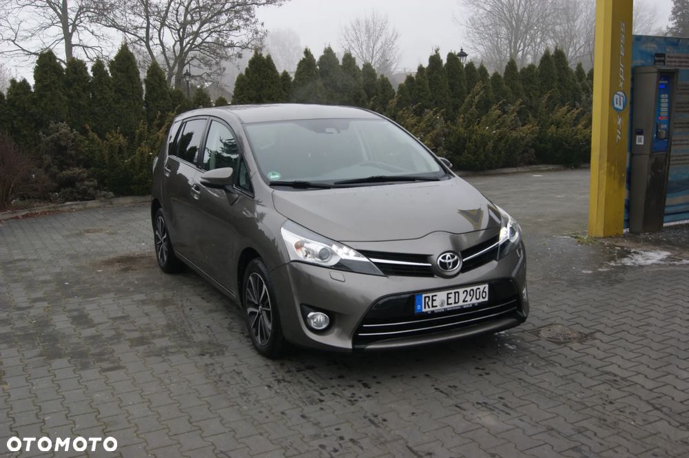 Toyota Verso 1.8 Multidrive Edition - 8